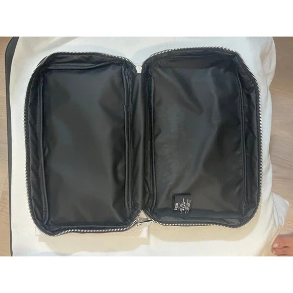 Dior Makeup Brush Set with black Vanity/ pouch - Picture 5 of 5